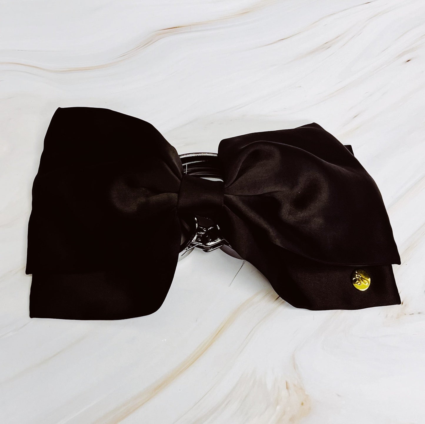 🎀 Bow Bliss™ Satin Hair Claw – Luxe Bow Clip for Effortless Elegance 🎀