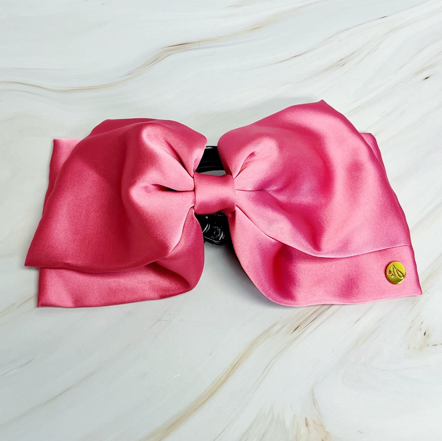 🎀 Bow Bliss™ Satin Hair Claw – Luxe Bow Clip for Effortless Elegance 🎀